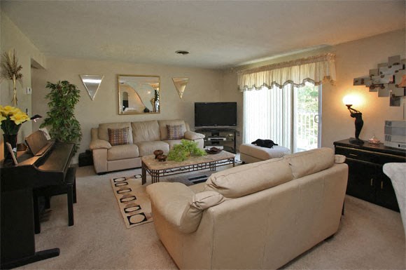 Cromwell Court Interior 3