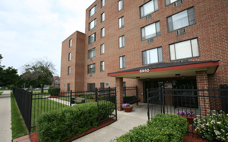 Lafayette Terrace Apartments Apartments In Chicago Il