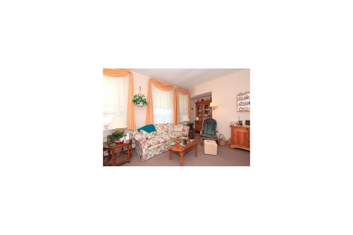 Gallery Photo 14