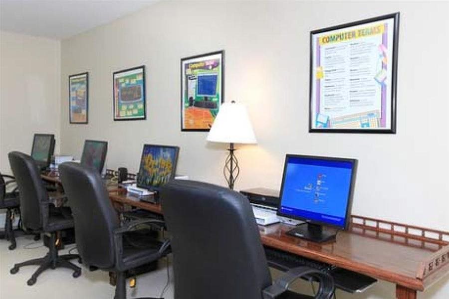 Gallery Photo 11