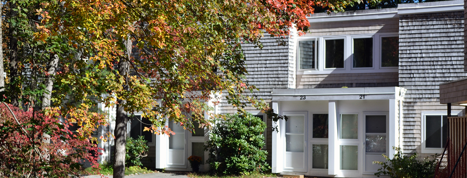 Apartments in Lincoln, MA Lincoln Woods Apartments