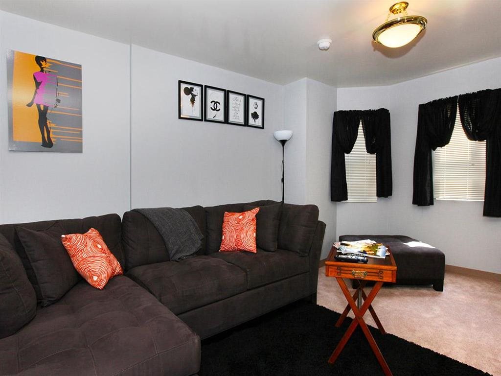 Gallery Photo 21
