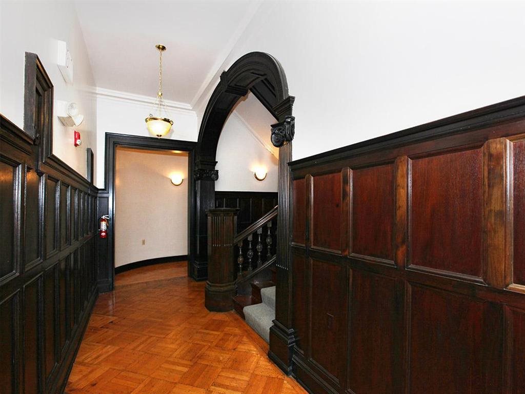 Gallery Photo 25