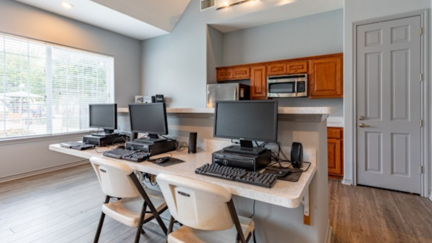 Photos and Video of Elan Gardens Apartments in San Antonio, TX