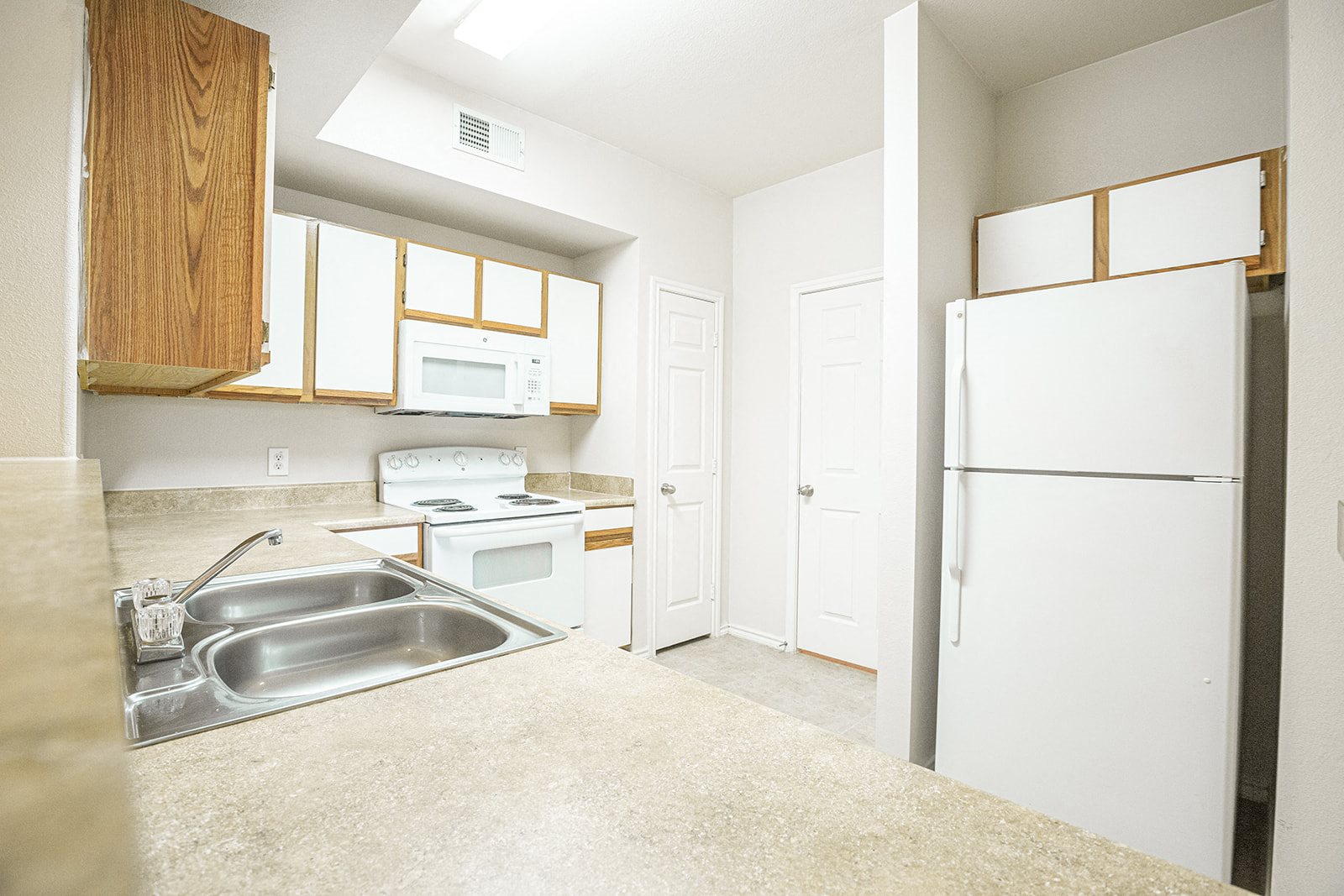 Gallery Photo 12