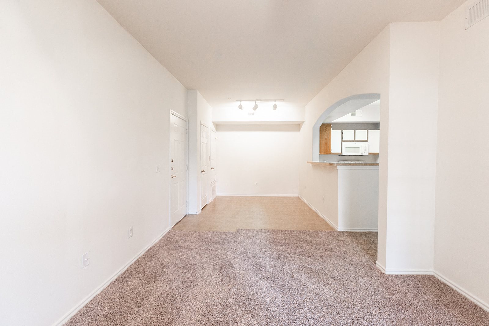 Gallery Photo 13