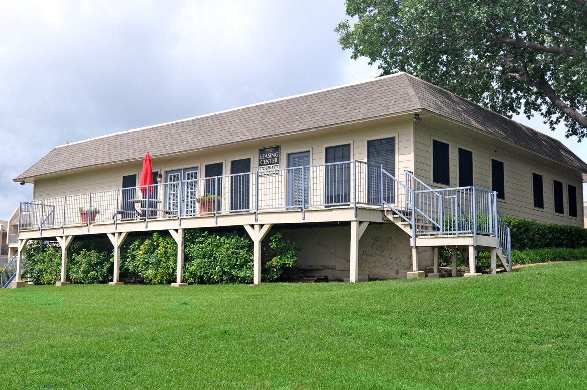 Lake Colony Apartments Apartments in Garland, TX