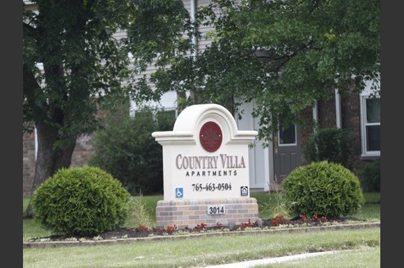 Country Villa Signage