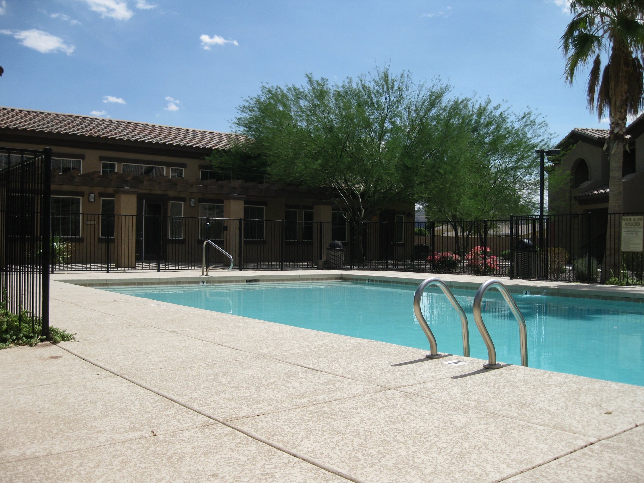 Pool and poolside area at Topaz Pointe.