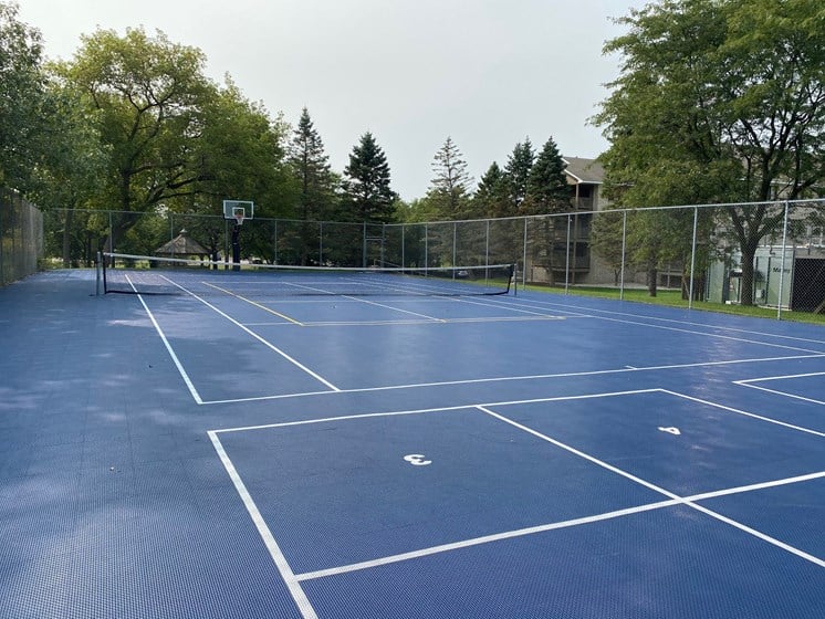 Sport court with tennis and foursquare