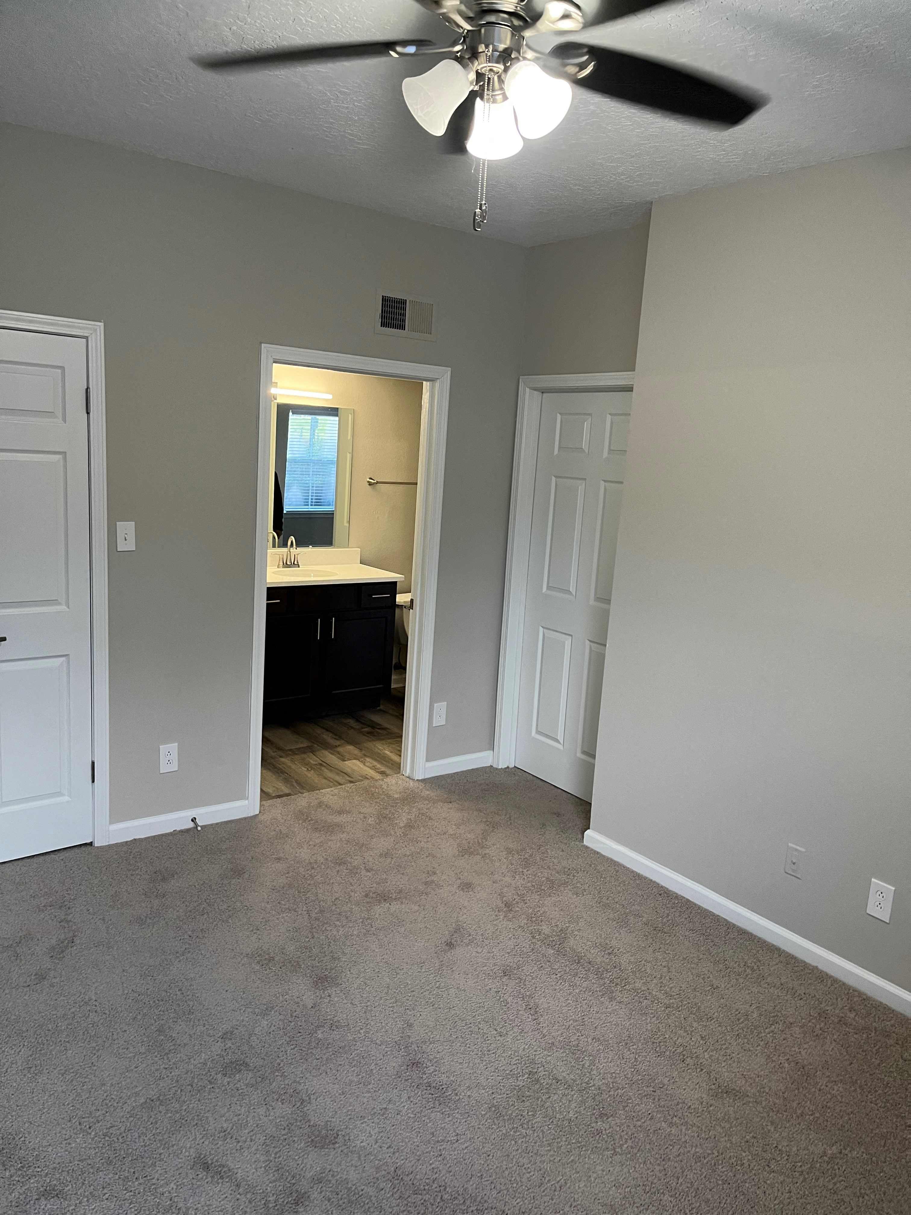 Gallery Photo 14