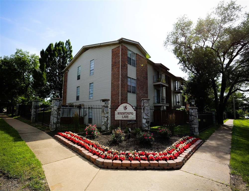 Photos and Video of Whispering Lake Apartments in Florissant, MO