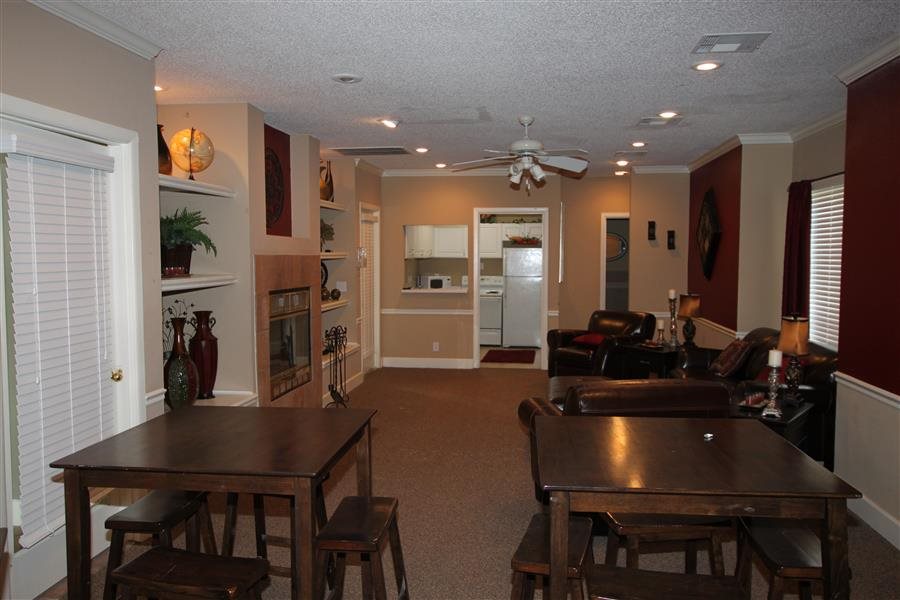 Gallery Photo 18