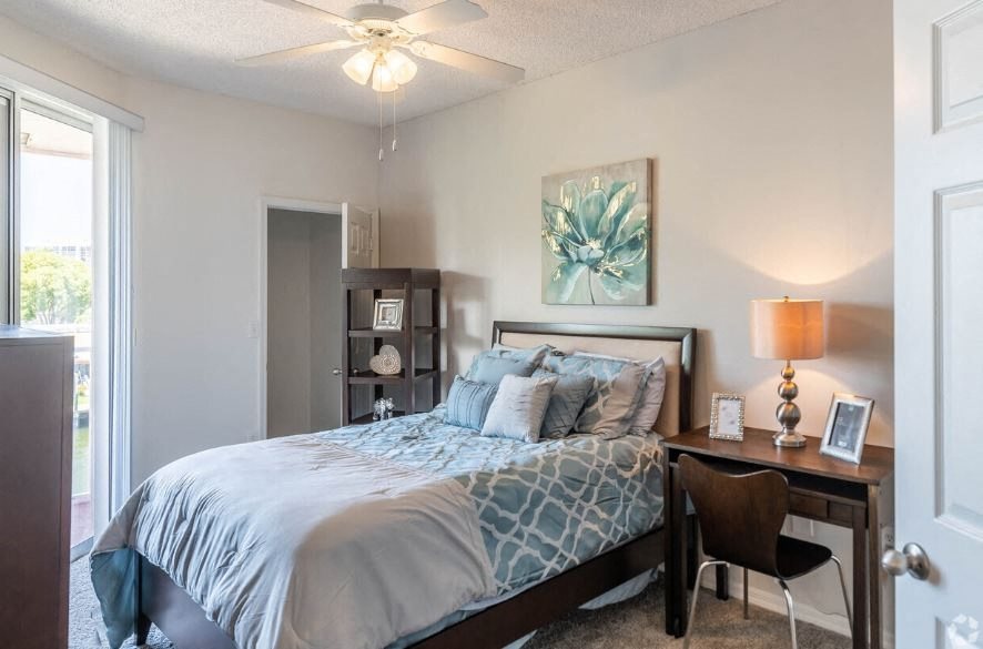 Photos and Video of Ocean Reef at Seawalk Pointe Apartments in