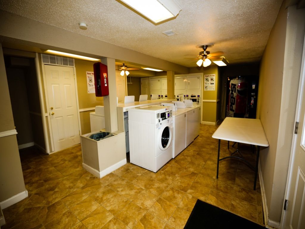 Gallery Photo 10