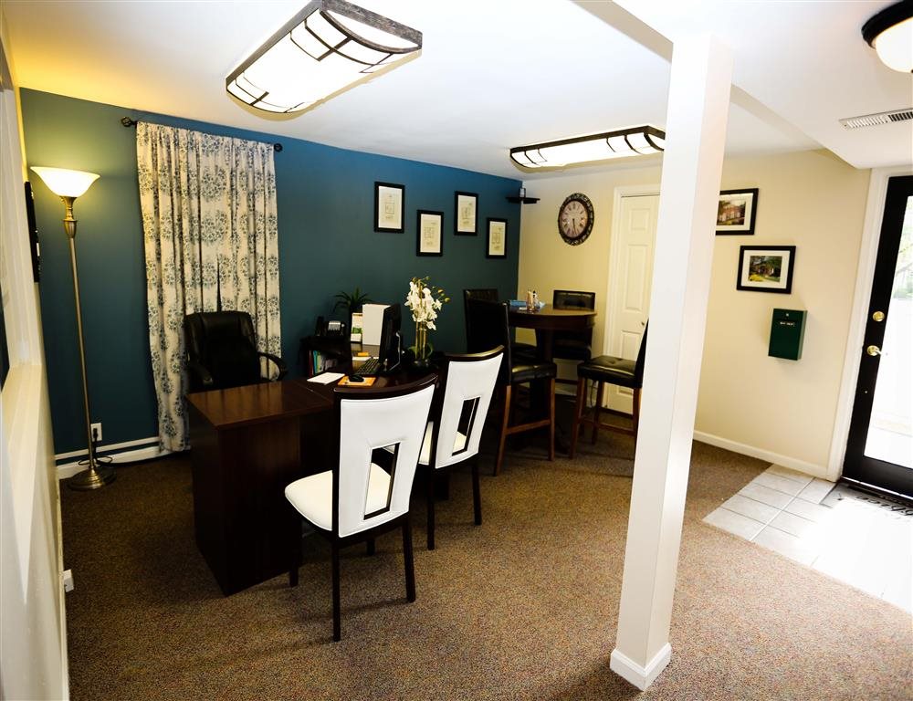 Gallery Photo 12