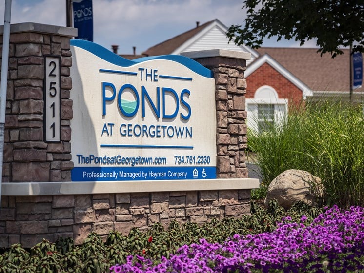 The Ponds at Georgetown Signage
