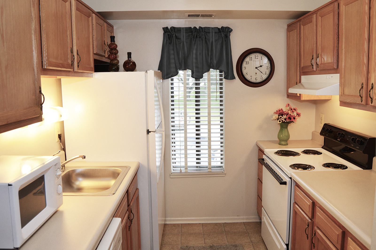 kitchen at Reflection Knoll at 5 Corners, Timonium, MD