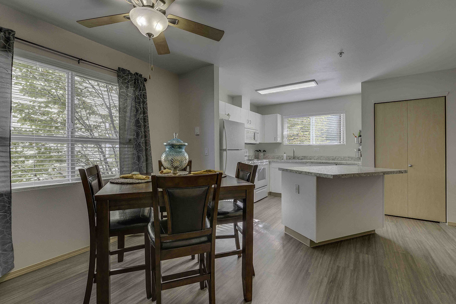 Banner Image at Promenade at the Park Apartment Homes, Washington, 98125