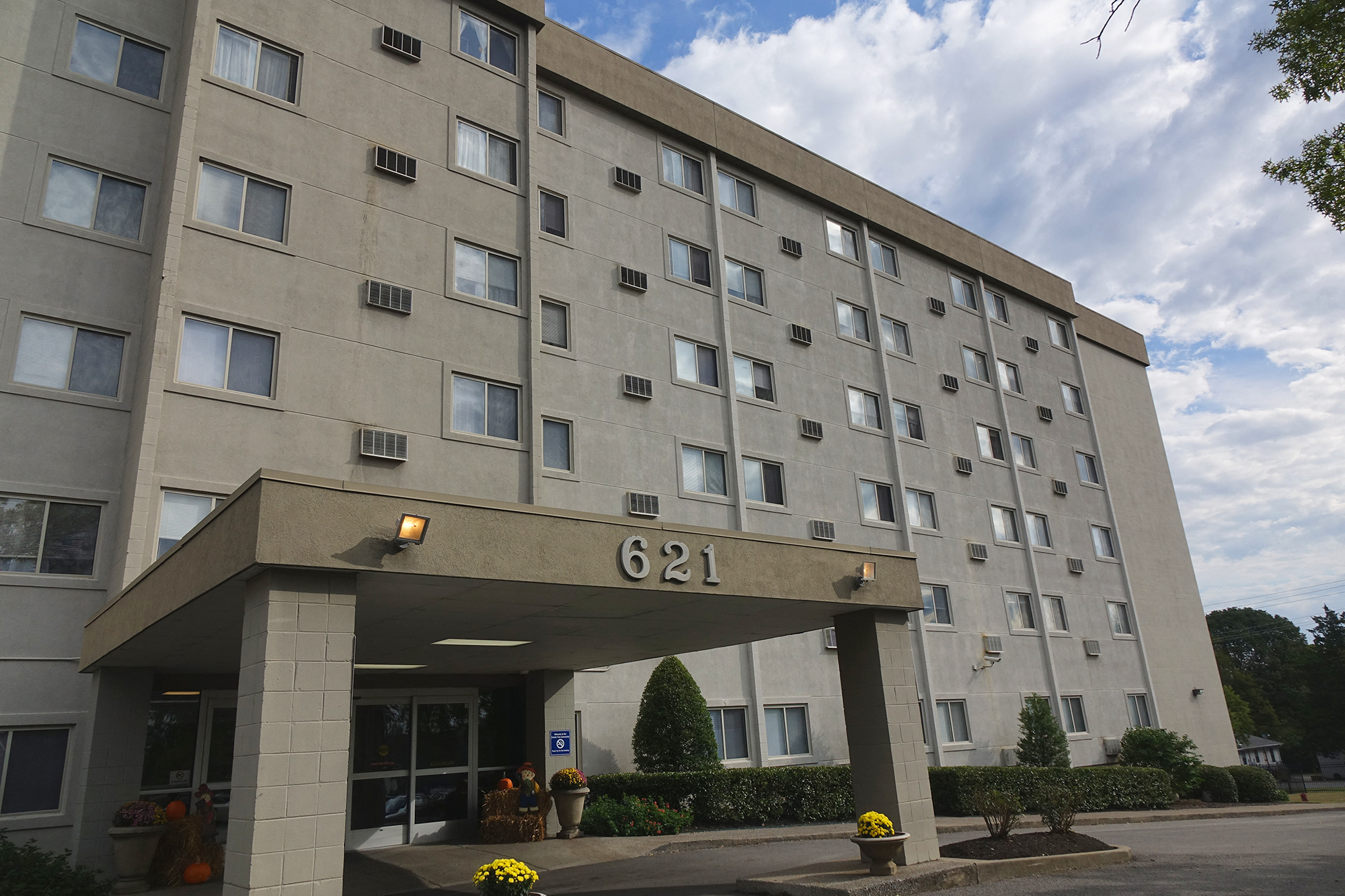 Riverwood Tower Apartments Apartments in Madison, TN