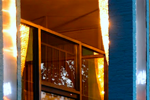 5400 Live Oak Le Parc Apartment Foyer