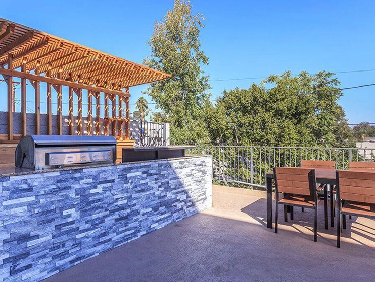Outdoor Grill With Intimate Seating Area at Oxnard Plaza, North Hollywood, CA, 91606