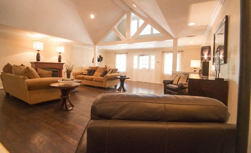 Gallery Photo 18
