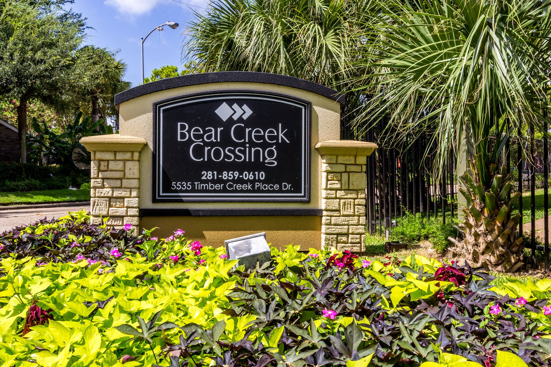 Bear Creek Crossing Apartments in Houston, TX