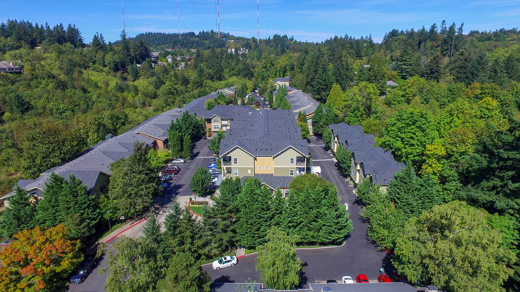 Commons at Sylvan Highlands Apartments in Portland