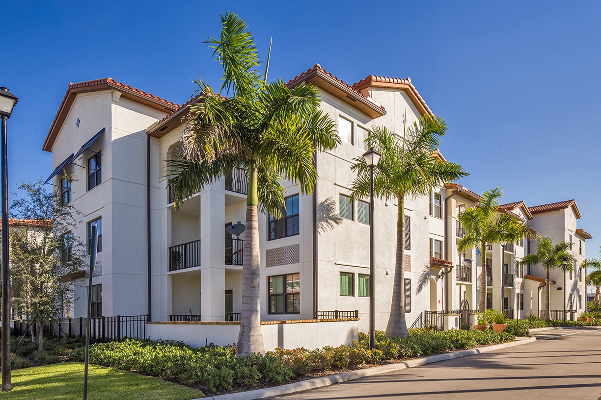 2940 Solano Apartment Homes View Photos of Apartments for Rent in