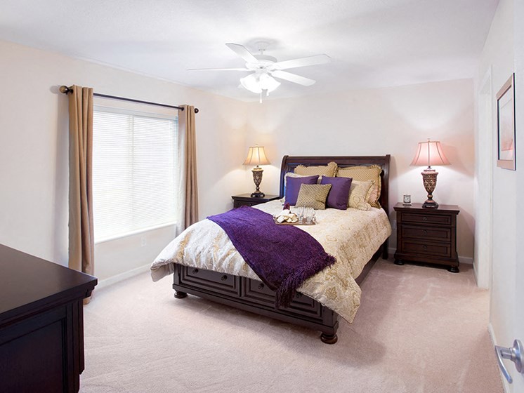 Howell MI Apartment Rentals Redwood Maple Square Master Bedroom