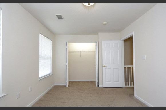 Ashley Midtown Apartments 1518 E Park Ave Savannah Ga Rentcafe Ashley Midtown Apartments 1518 E Park Ave Savannah Ga Rentcafe