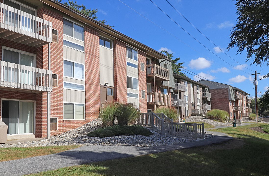 Photos And Video Of Spring Ridge Apartments In Whitehall