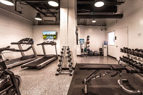 24 Hour Fitness Center at 14 West Elm Apartments, Illinois