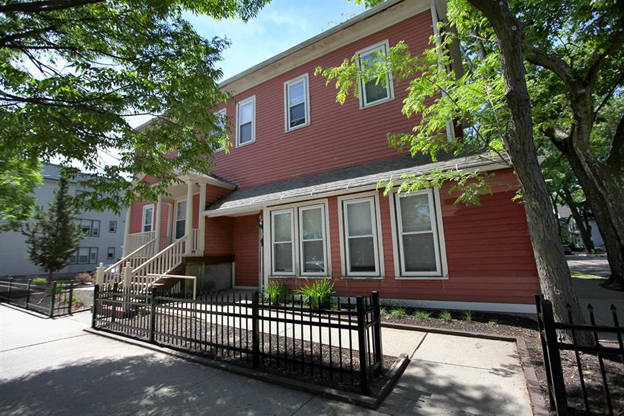 Photos and Video of Kensington Square Apartments in New Haven, CT