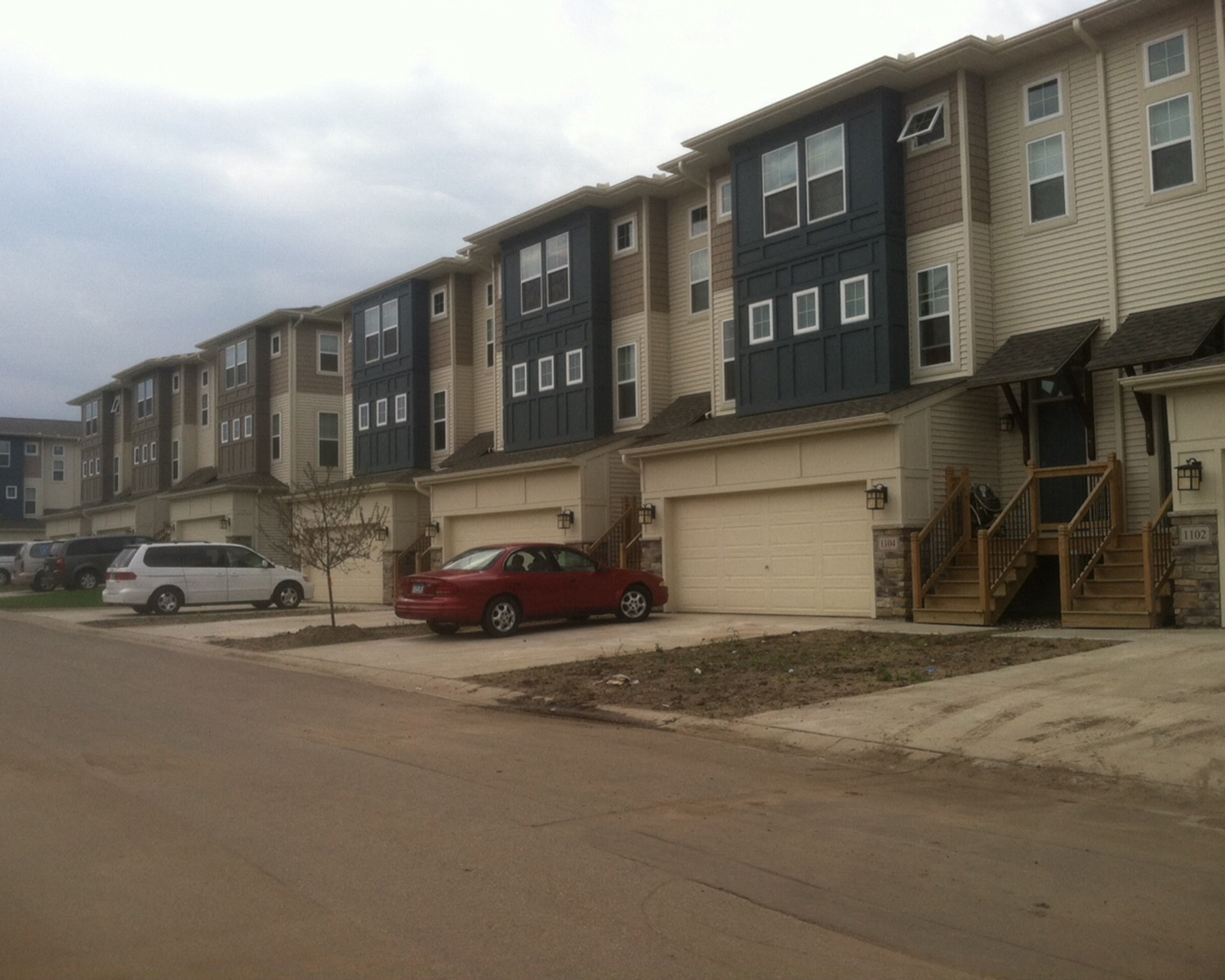 Prairiewood Townhomes Apartment and Community Amenities