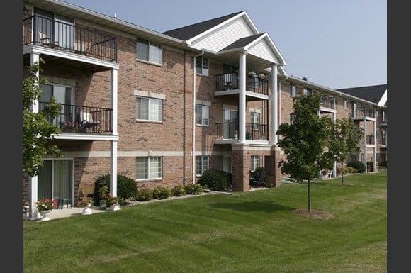 Ridgeview Highlands Apartments & Townhomes,640 Ridgeview Circle,WI,54911 is a Access Controlled Community