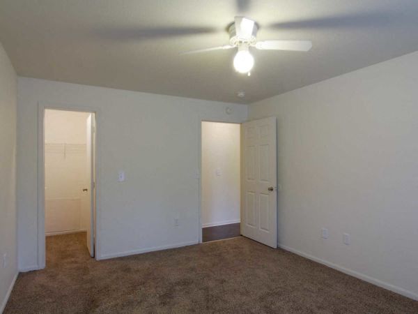 Gallery Photo 8