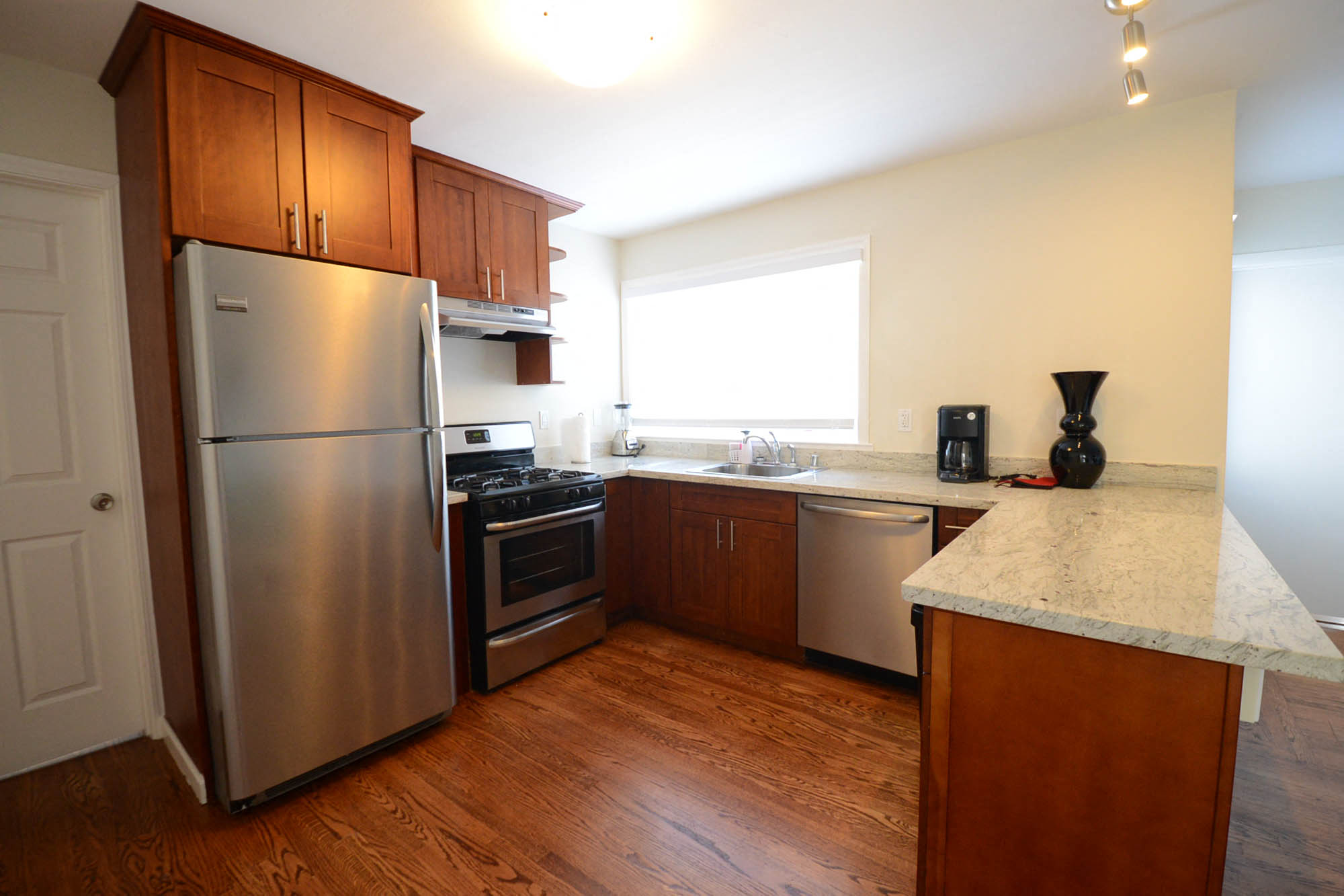 6062 GRENARD Apartments Apartments in San Francisco, CA