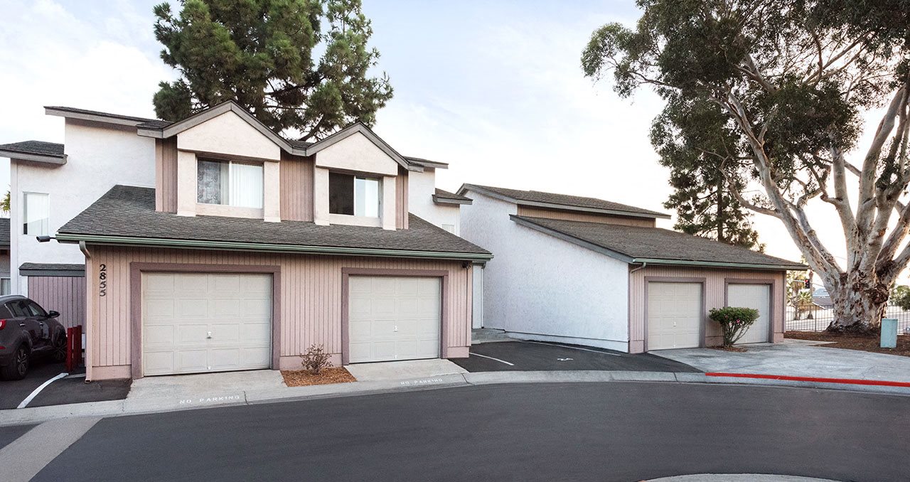 Palm Terrace Apartments in San Diego, CA