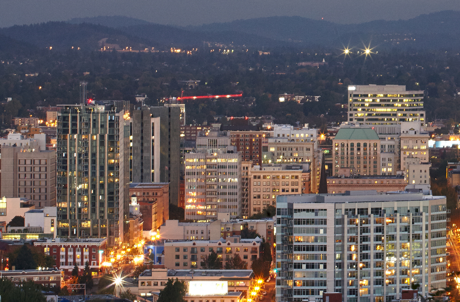 Alder House Apartments In Portland Or