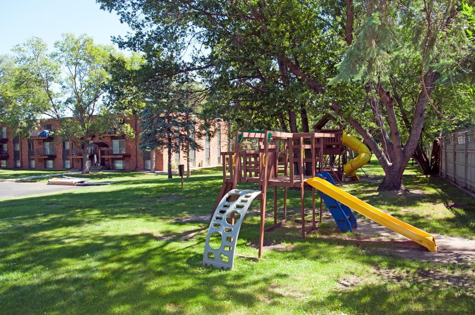 Photos and Video of Crest Oak in Coon Rapids, MN