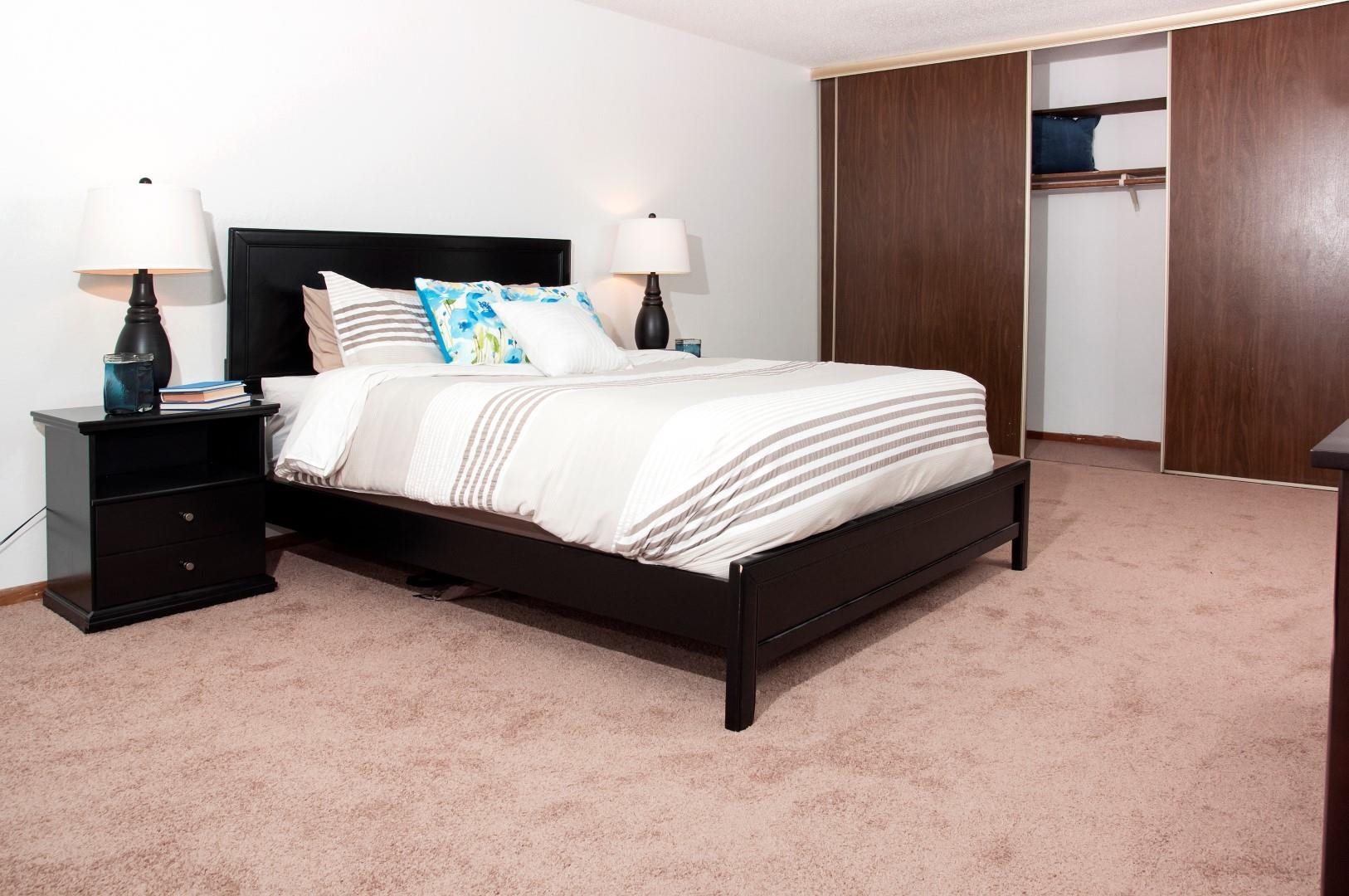 Photos and Video of Crest Oak in Coon Rapids, MN