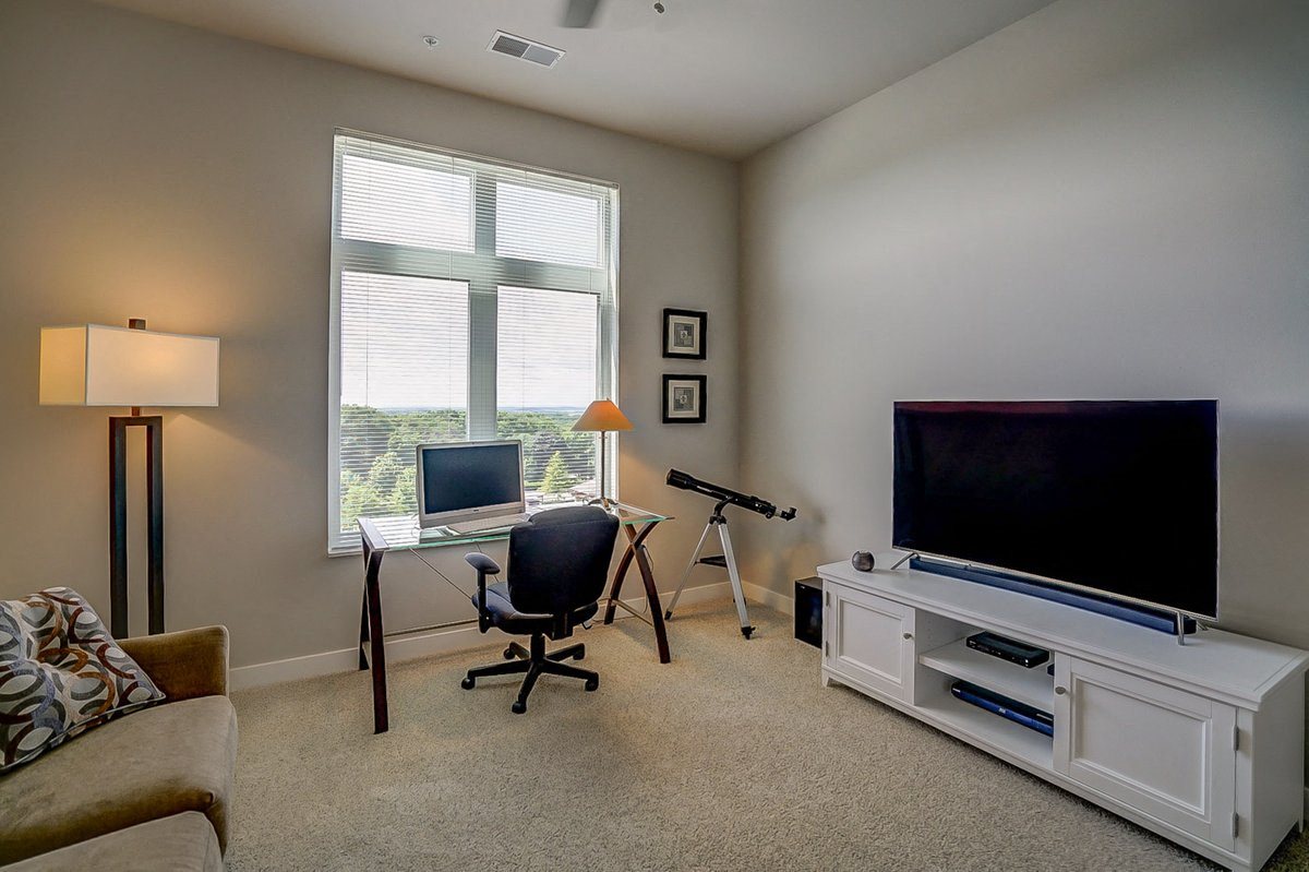 Gallery Photo 34