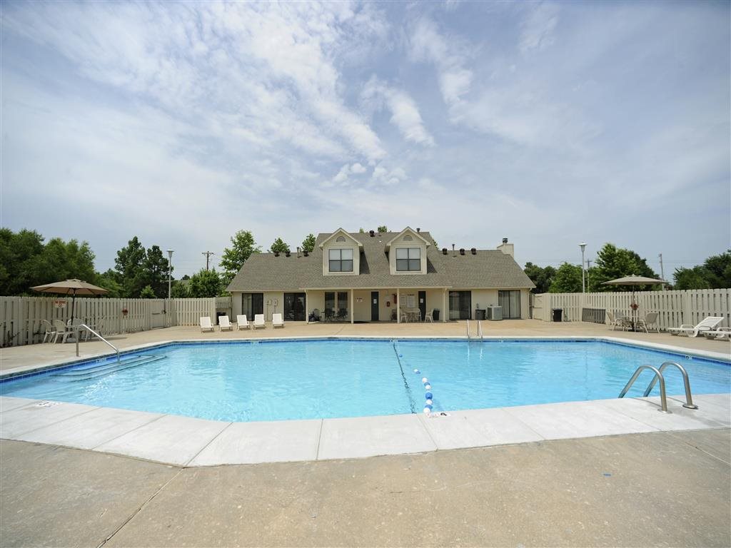 Photos and Video of Valley Lake in Fayetteville, AR