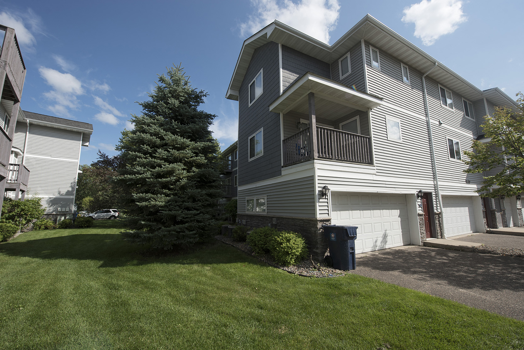 Boulder Ridge Apartments in Apple Valley, MN