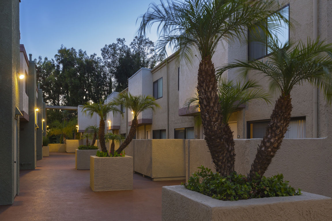 Granada Hills NMS Granada Hills Luxury Apartments Exterior Facade