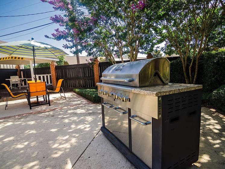 Rosewood apartments outdoor grill
