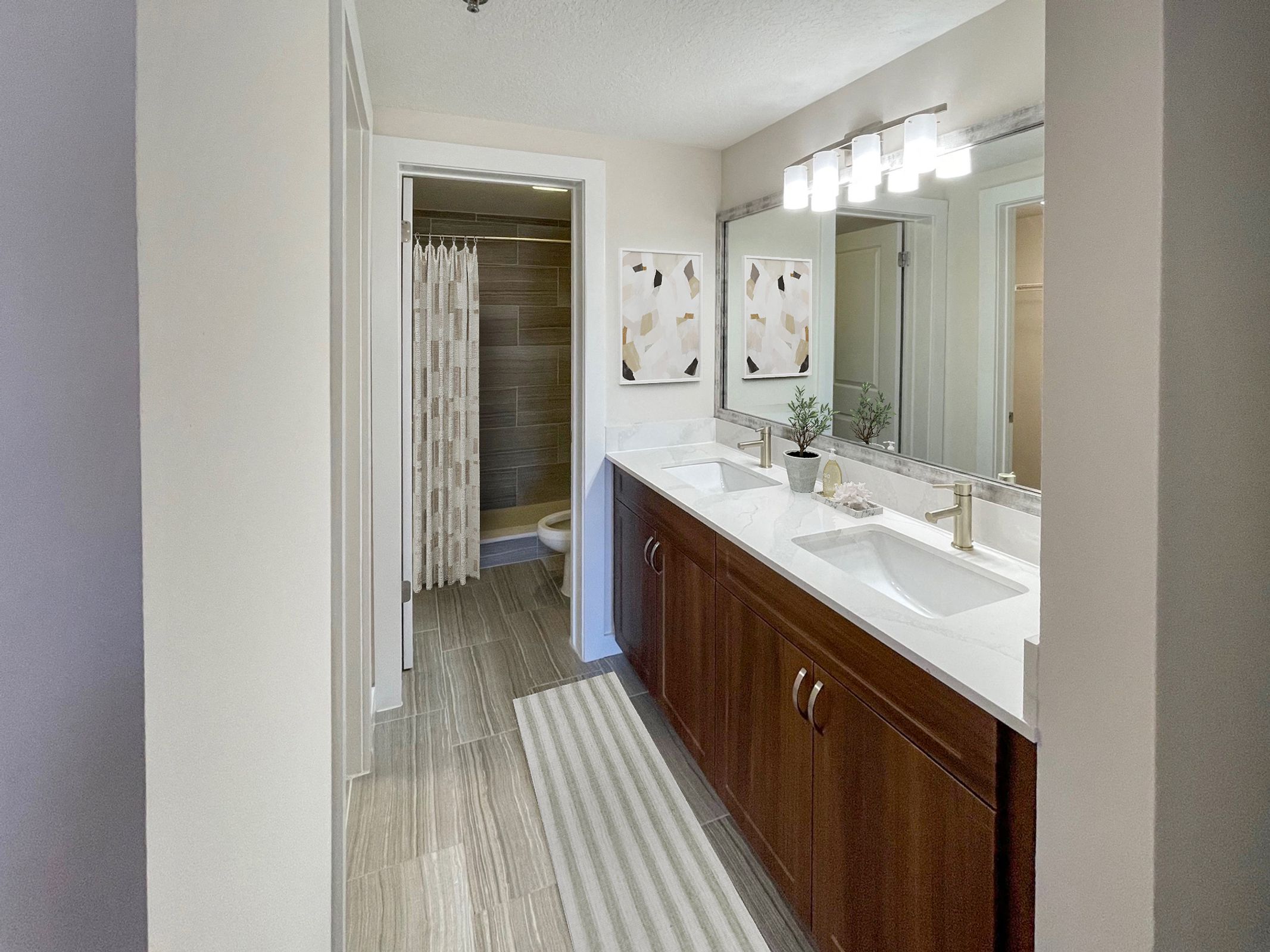 Mizner Park Apartments 3 of 6