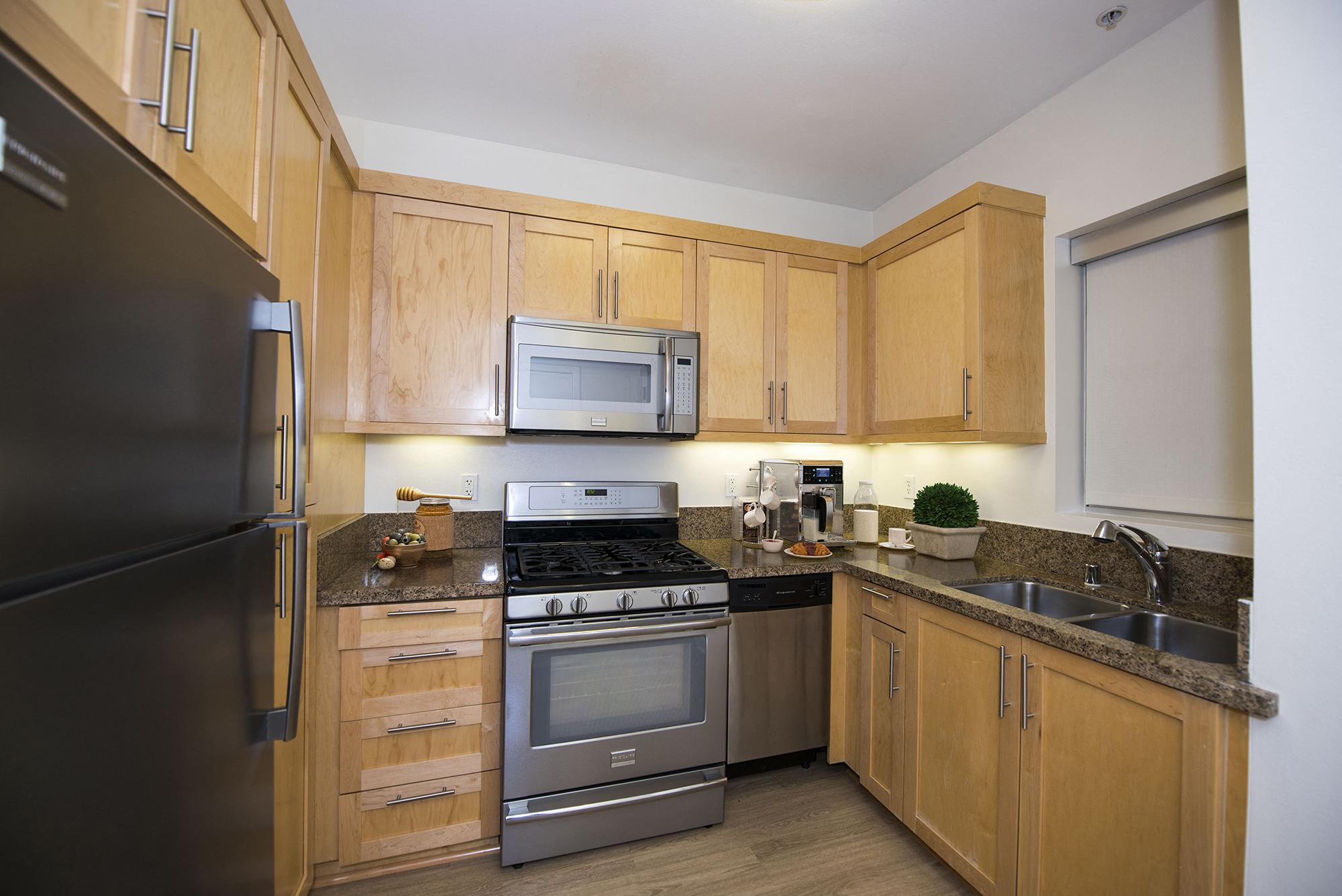 West-Los-Angeles-Apartments-NMS-1759-Beloit-